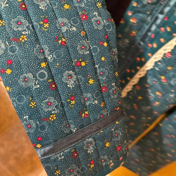 Women’s 70s/80s Vintage Cleveland Street Quilted jacket - Green floral Print - Picture 8 of 14